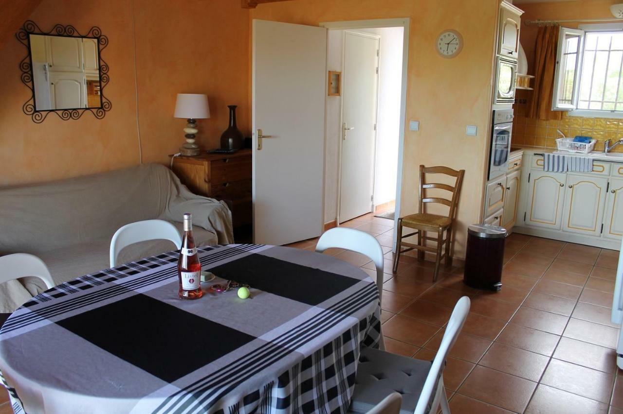 Appartement Dans La Residence Les Mazets De Camargue Arles Eksteriør bilde