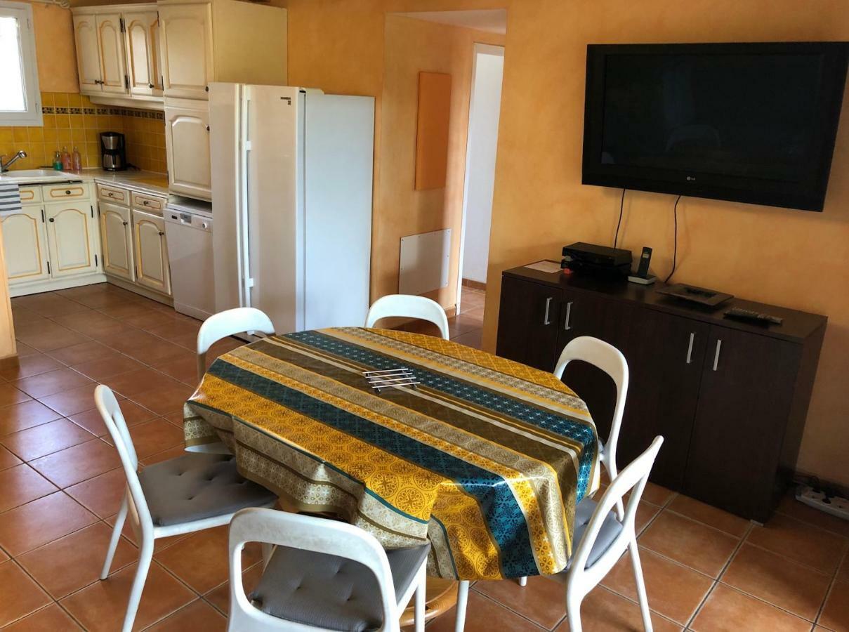Appartement Dans La Residence Les Mazets De Camargue Arles Eksteriør bilde