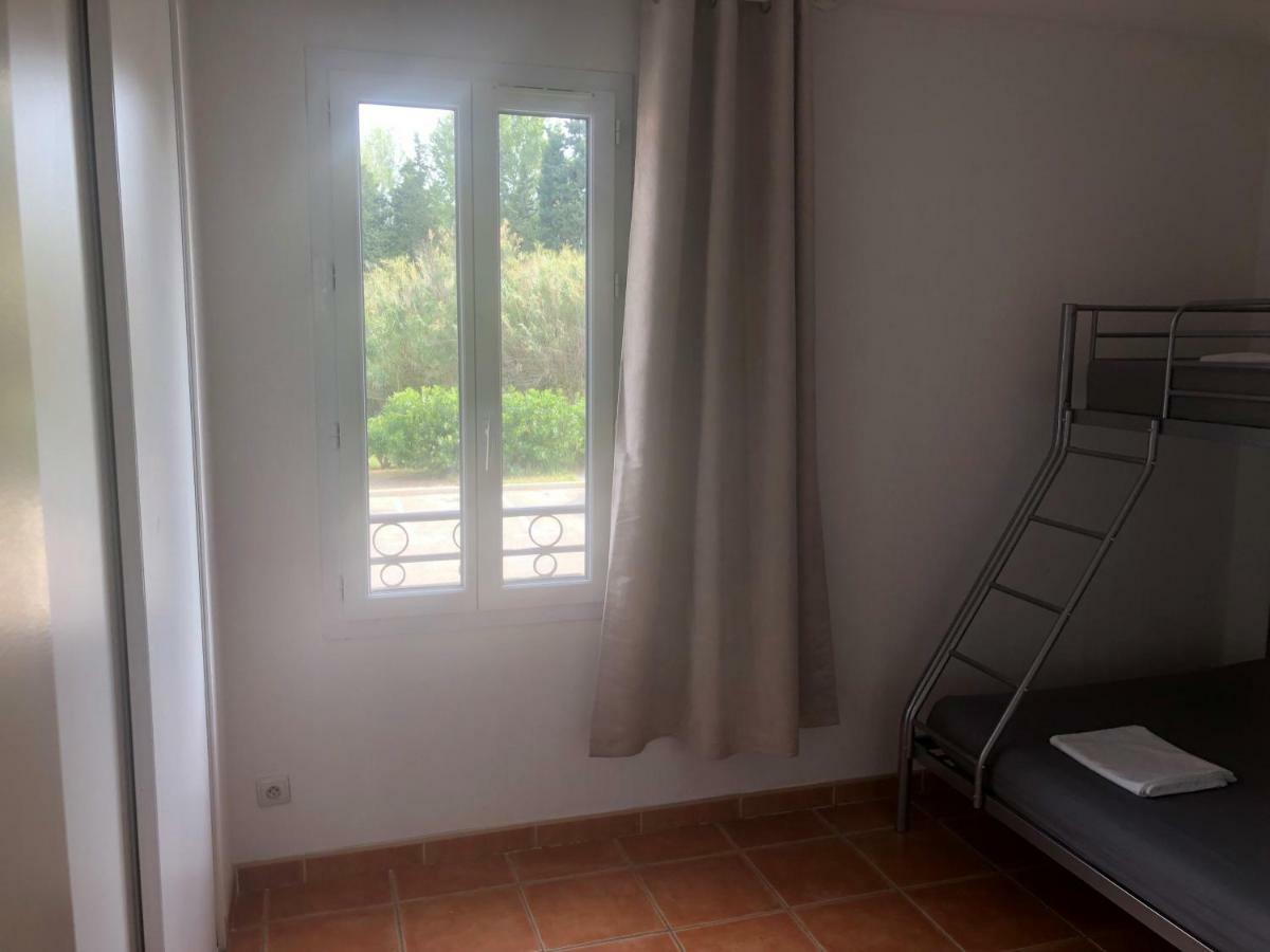 Appartement Dans La Residence Les Mazets De Camargue Arles Eksteriør bilde